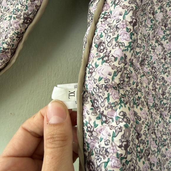 Quilted Floral Patchwork Reversible Jacket/Vest - Pink & Navy - Picture 3 of 6